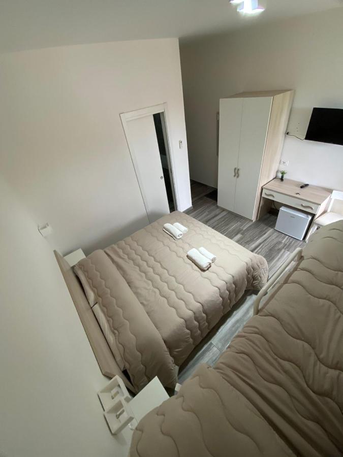 Accommodetion "Mare Grande" โตรเปอา ภายนอก รูปภาพ