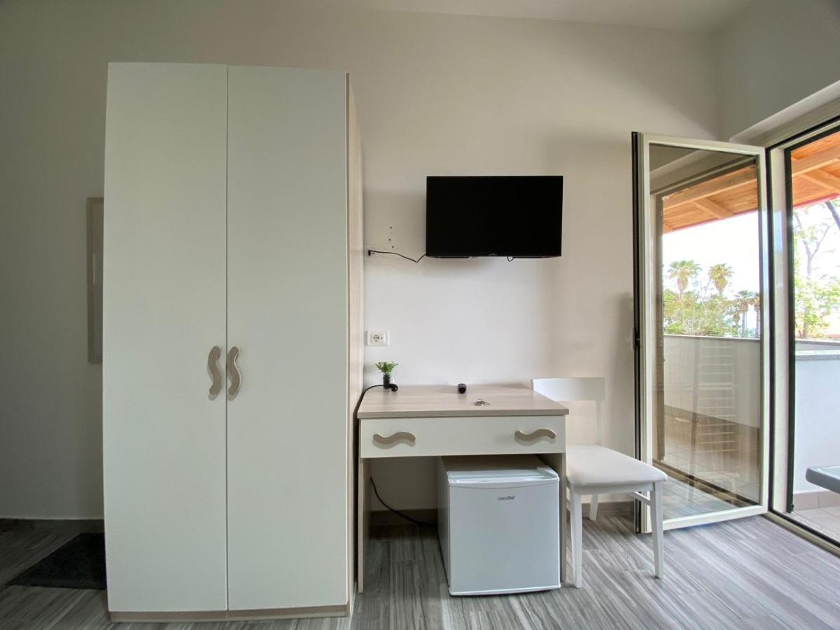 Accommodetion "Mare Grande" โตรเปอา ภายนอก รูปภาพ